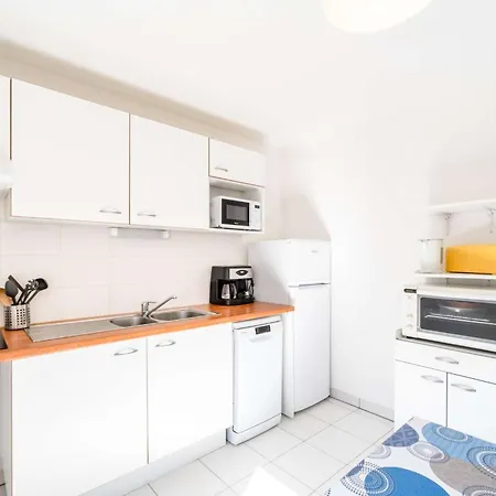 En Duplex Dans Avec Piscine A Pour 4 Personnes ביסקארוס